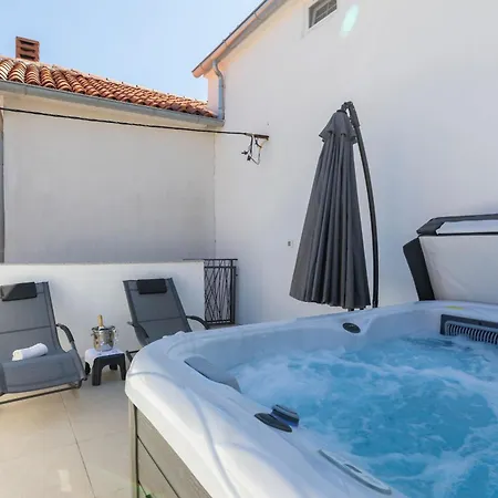 Appartement House Domen