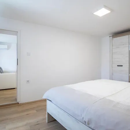 House Domen Medulin