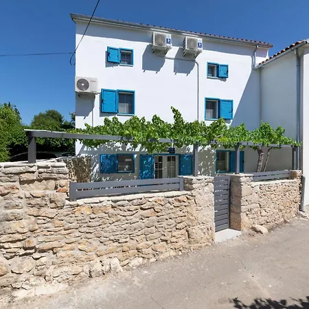 Appartement House Domen