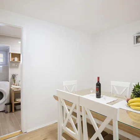 Apartment House Domen Medulin