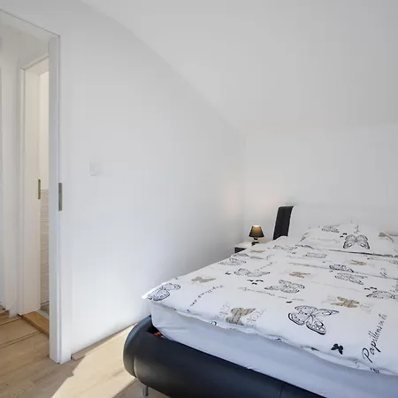 House Domen Apartment *