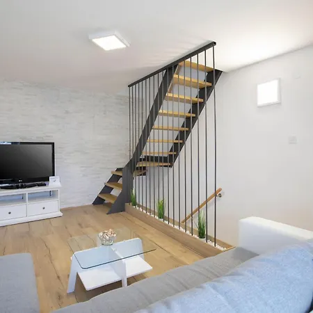 House Domen *